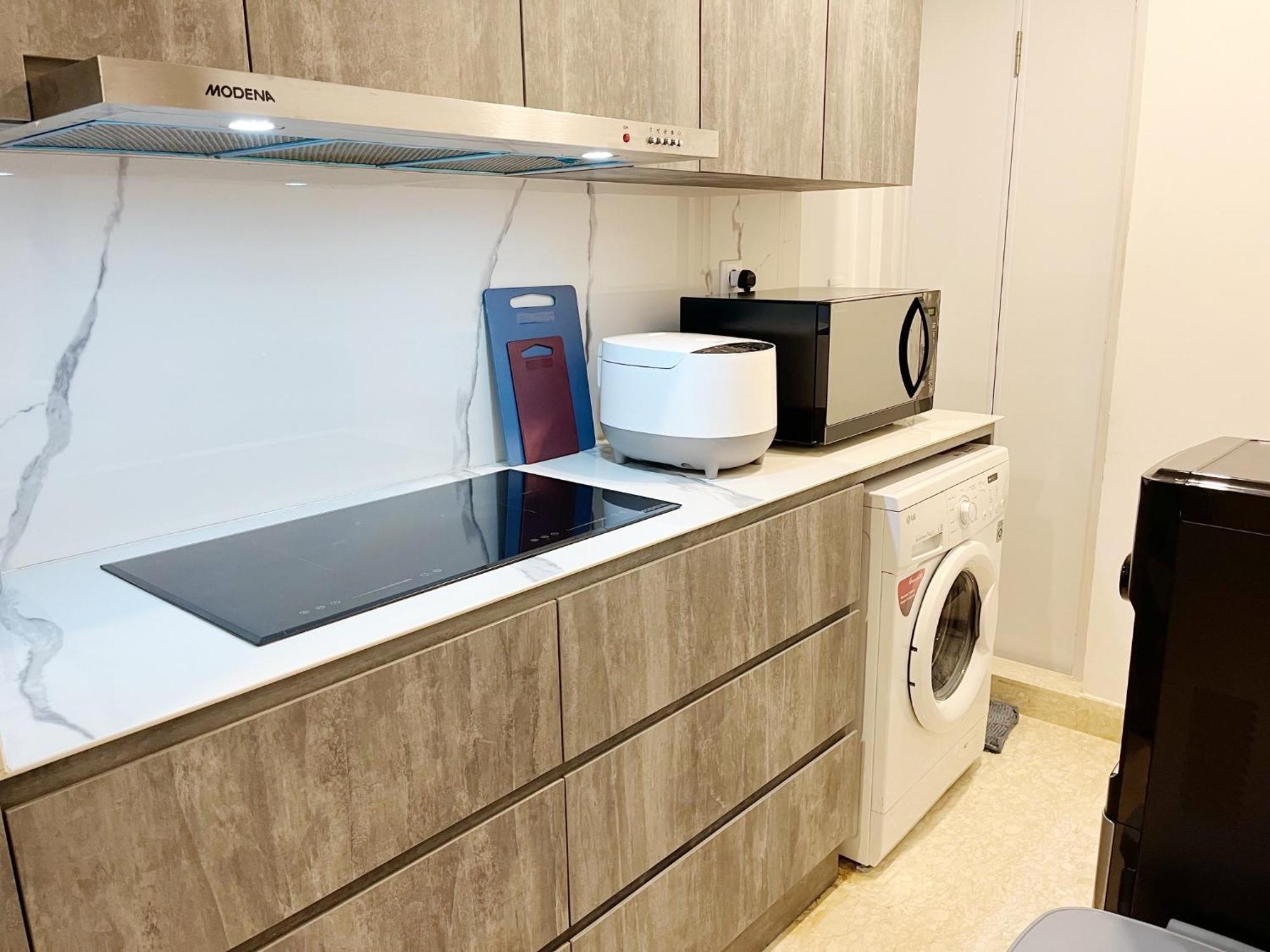 Gold Coast Pik Sea View Apartments By Longesuites Jakarta Kamer foto