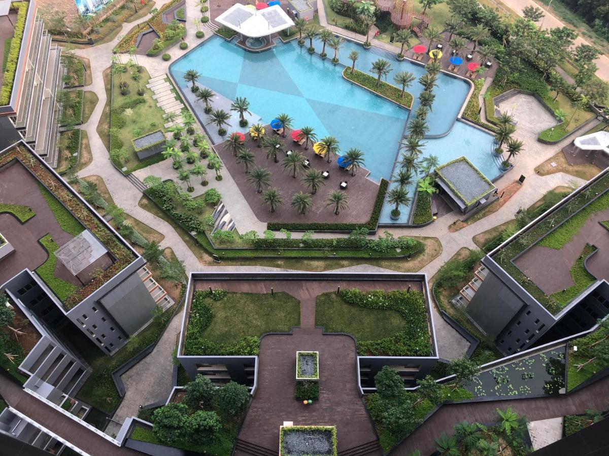 Gold Coast Pik Sea View Apartments By Longesuites Jakarta Buitenkant foto