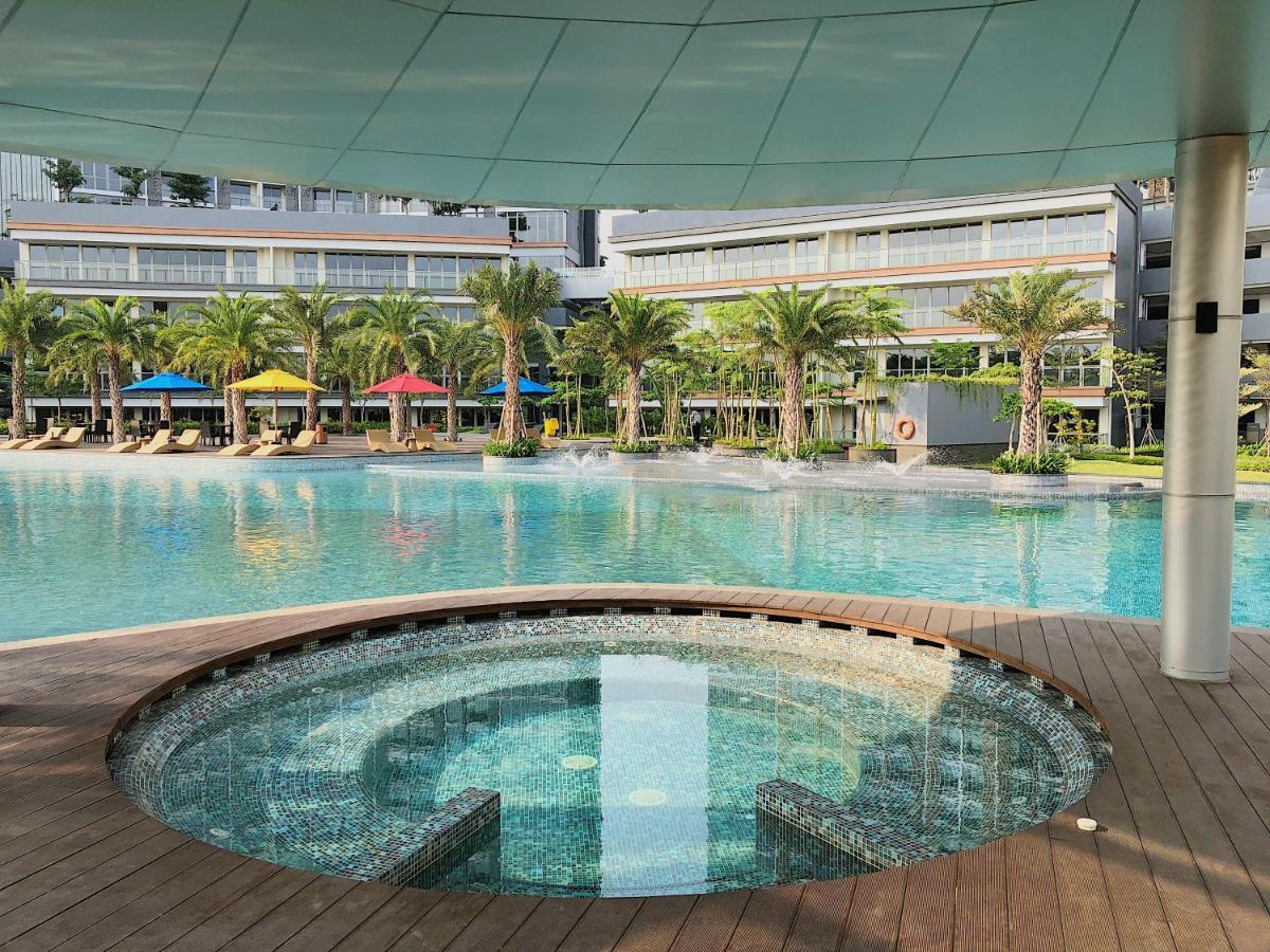 Gold Coast Pik Sea View Apartments By Longesuites Jakarta Buitenkant foto