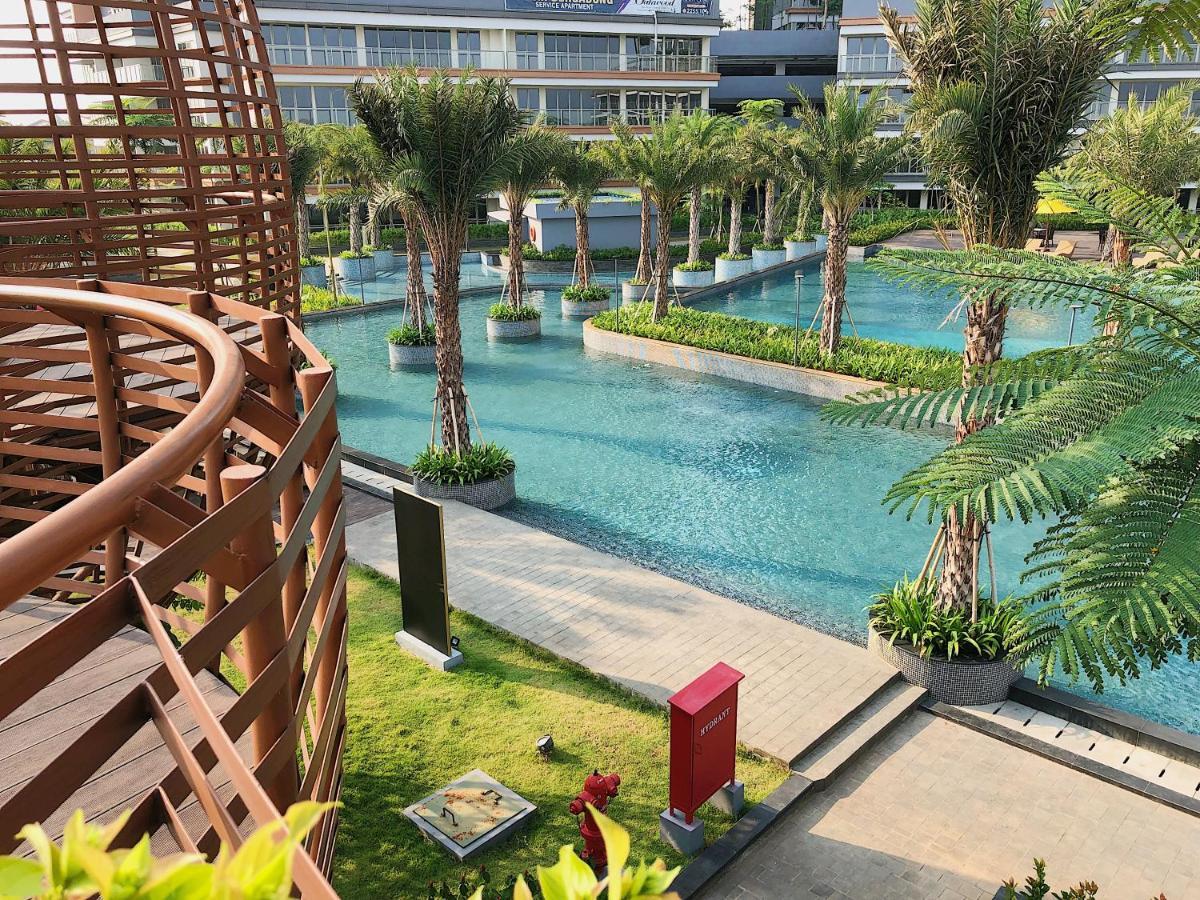 Gold Coast Pik Sea View Apartments By Longesuites Jakarta Buitenkant foto